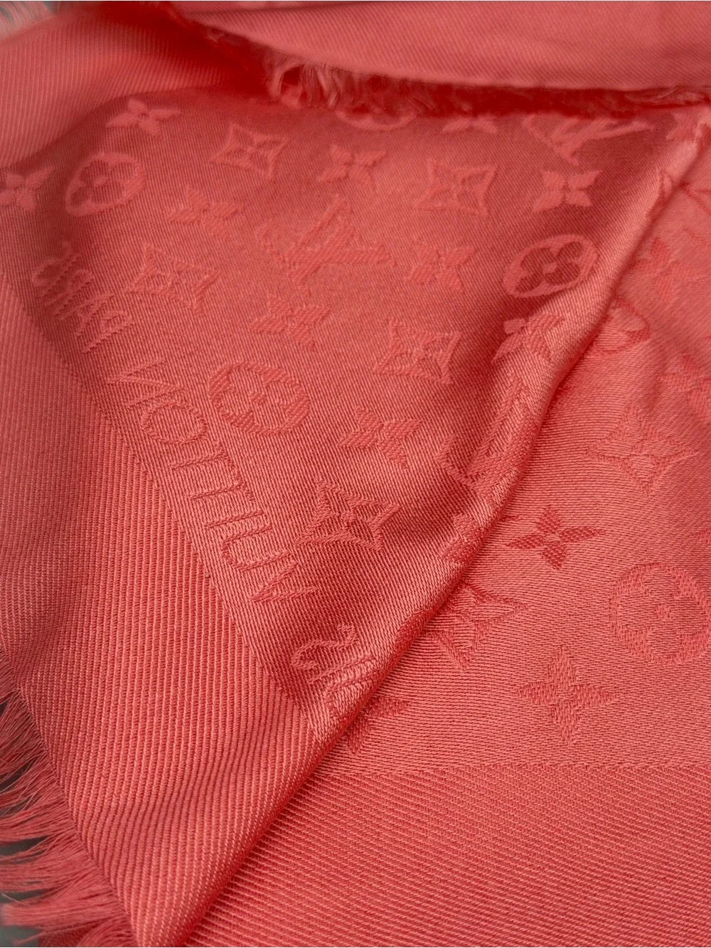 Louis Vuitton Shine Shawl Coral Monogram